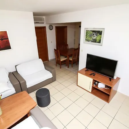 Apartamento Mara Makarska