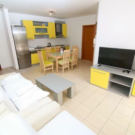 Mara Apartment *